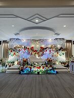 Paradise by CaLia Tarakan