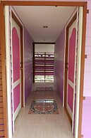 OYO 75352 Hotel Family House And Resort Phetchaburi