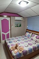 OYO 75352 Hotel Family House And Resort Phetchaburi