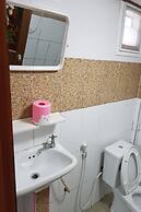 OYO 75352 Hotel Family House And Resort Phetchaburi