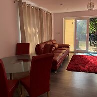 Nice 2 Bed Independent Annex in High Wycombe