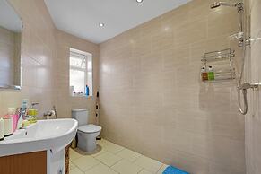 Heathrow Living St Annes Svcs Hse 5 BDRM