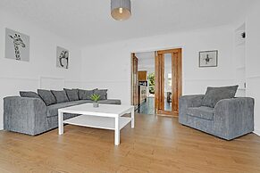Heathrow Living St Annes Svcs Hse 5 BDRM