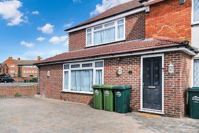 Heathrow Living St Annes Svcs Hse 5 BDRM