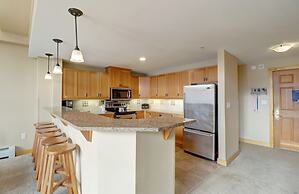 Largest Condo In Passage Point, Vaulted Ceilings, Huge Balcony - PP514