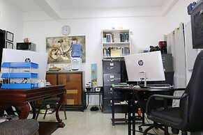 Blue Star Apartments and Hotel