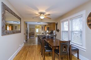 Red Nashville Beauty 3BD/2BT - 12Min from Downtown