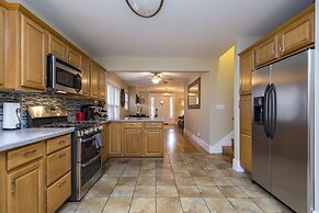 Red Nashville Beauty 3BD/2BT - 12Min from Downtown
