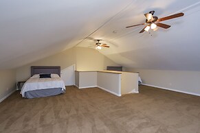 Red Nashville Beauty 3BD/2BT - 12Min from Downtown