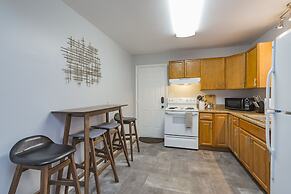 Savor the Homey Vibe at a Chilled Nest Five Min Downtown