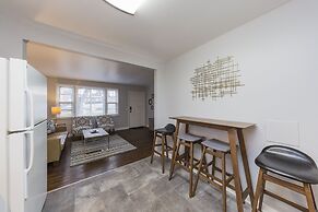 Savor the Homey Vibe at a Chilled Nest Five Min Downtown