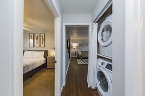 Savor the Homey Vibe at a Chilled Nest Five Min Downtown