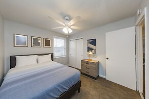 Savor the Homey Vibe at a Chilled Nest Five Min Downtown