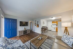 Savor the Homey Vibe at a Chilled Nest Five Min Downtown