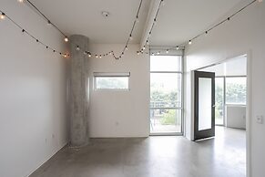 Unfurnished Condo | Amazing Layout with Balcony and In-building Storag