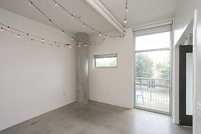 Unfurnished Condo | Amazing Layout with Balcony and In-building Storag