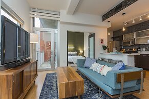 Artsy Extended Retreat Downtown Nashville