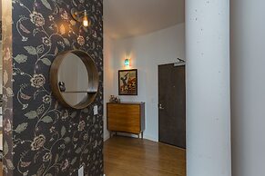 Artsy Extended Retreat Downtown Nashville