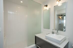 Sleek Furnished Modern Downtown Condo