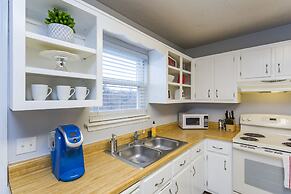 Nashville Chic | 10min from downtown!