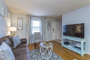 Nashville Chic | 10min from downtown!