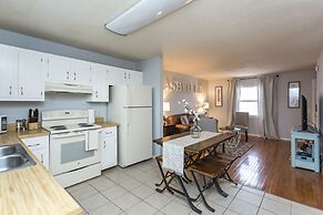 Nashville Chic | 10min from downtown!