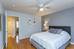 Nashville Chic | 10min from downtown!