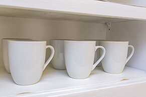 Nashville Chic | 10min from downtown!