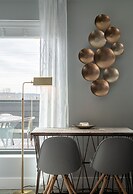 Romantic Studio Getaway with Rooftop Deck