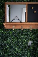 Rustic Luxe Studio Apartment with Rooftop Deck