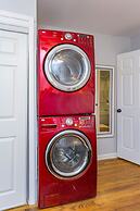 Quaint Music City Bungalow Retreat