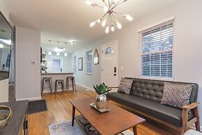 Quaint Music City Bungalow Retreat
