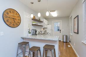 Quaint Music City Bungalow Retreat