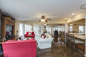 Grand Dream Vacation Home in Nashville 7+ beds!