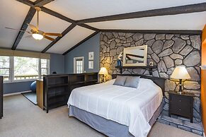 Grand Dream Vacation Home in Nashville 7+ beds!