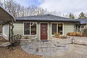 Grand Dream Vacation Home in Nashville 7+ beds!