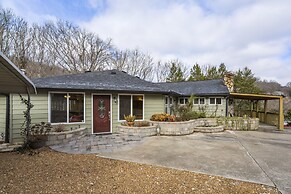 Grand Dream Vacation Home in Nashville 7+ beds!