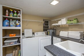 Grand Dream Vacation Home in Nashville 7+ beds!