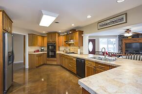 Grand Dream Vacation Home in Nashville 7+ beds!