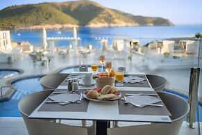 Parque Nereida Suites Hotel