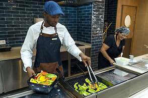 Parque Nereida Suites Hotel