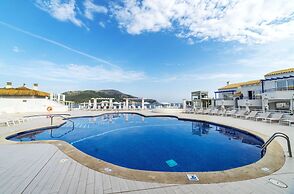 Parque Nereida Suites Hotel