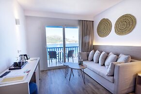 Parque Nereida Suites Hotel