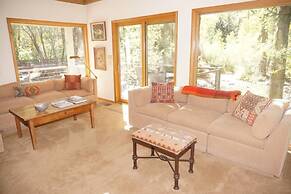 735 Bleeker St E #735