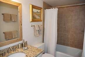 520 Cooper Ave E #305