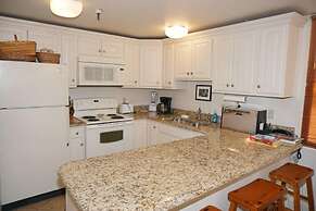 520 Cooper Ave E #305