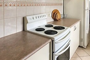 Rye Sleeps 10, Great Weekender