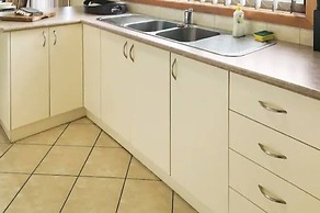 Rye Sleeps 10, Great Weekender