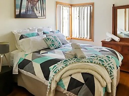 Rye Sleeps 10, Great Weekender