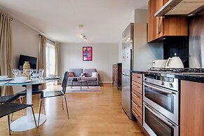 Panoramic Docklands Home